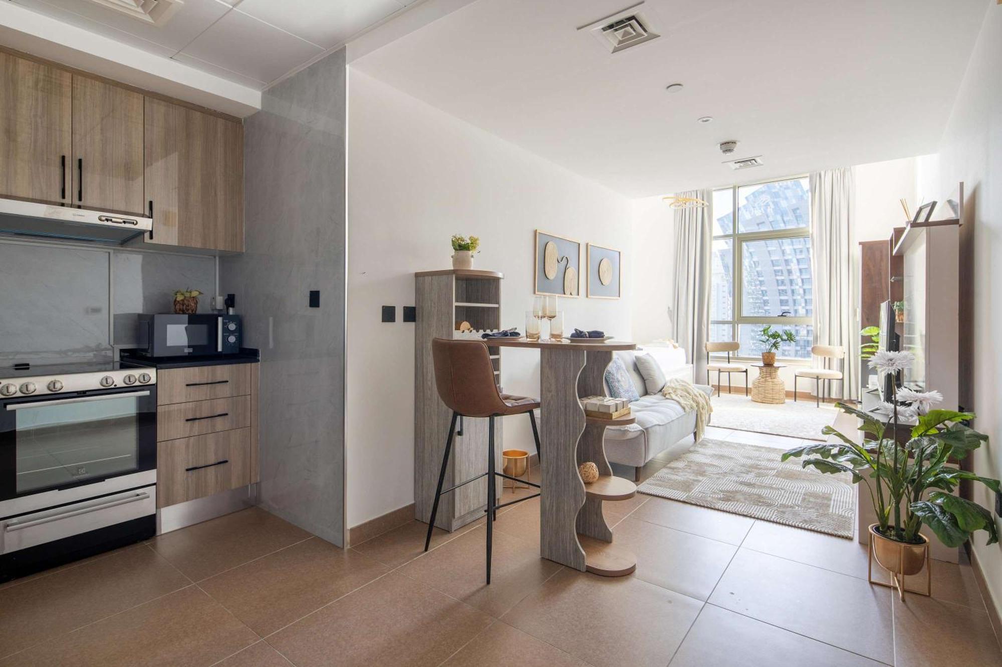 Frank Porter - Hamilton Residency Dubai
